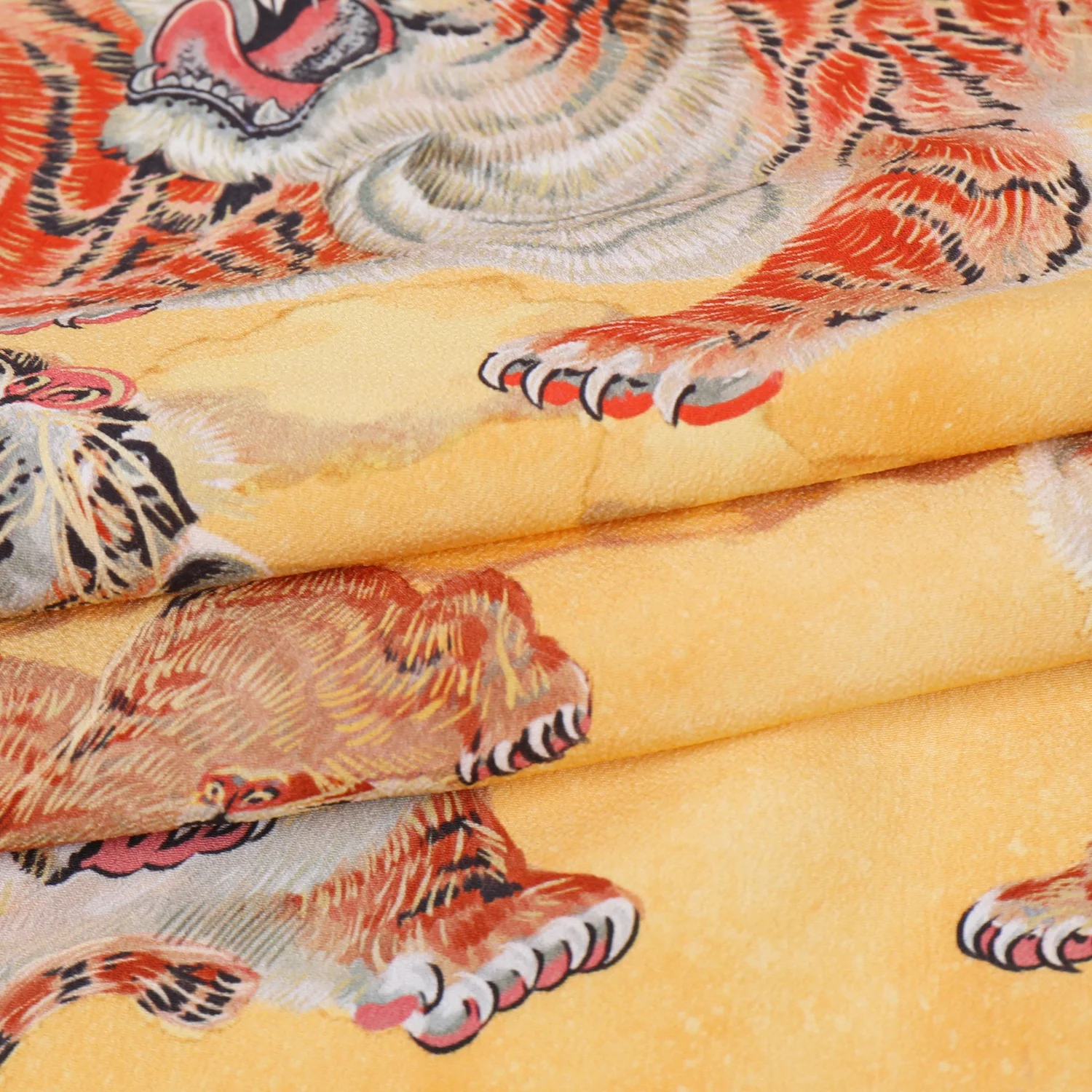 Высококачественная брендовая ткань, промытая песком, 100 прядная вискозная ткань с принтом животных, вискозная Ткань, используемая для модных рубашек