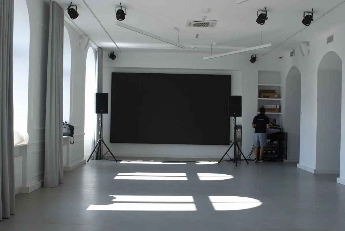 Exhibition Backdrop Indoor Full Color LED Display P3.91 Rental Screen