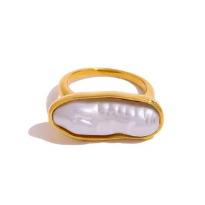 Vintage Luxury 18K Gold Stainless Steel Ring Elegant Women's Trendy Waterproof Non-Fading Baroque Pearl Non-Fading and Stylish
