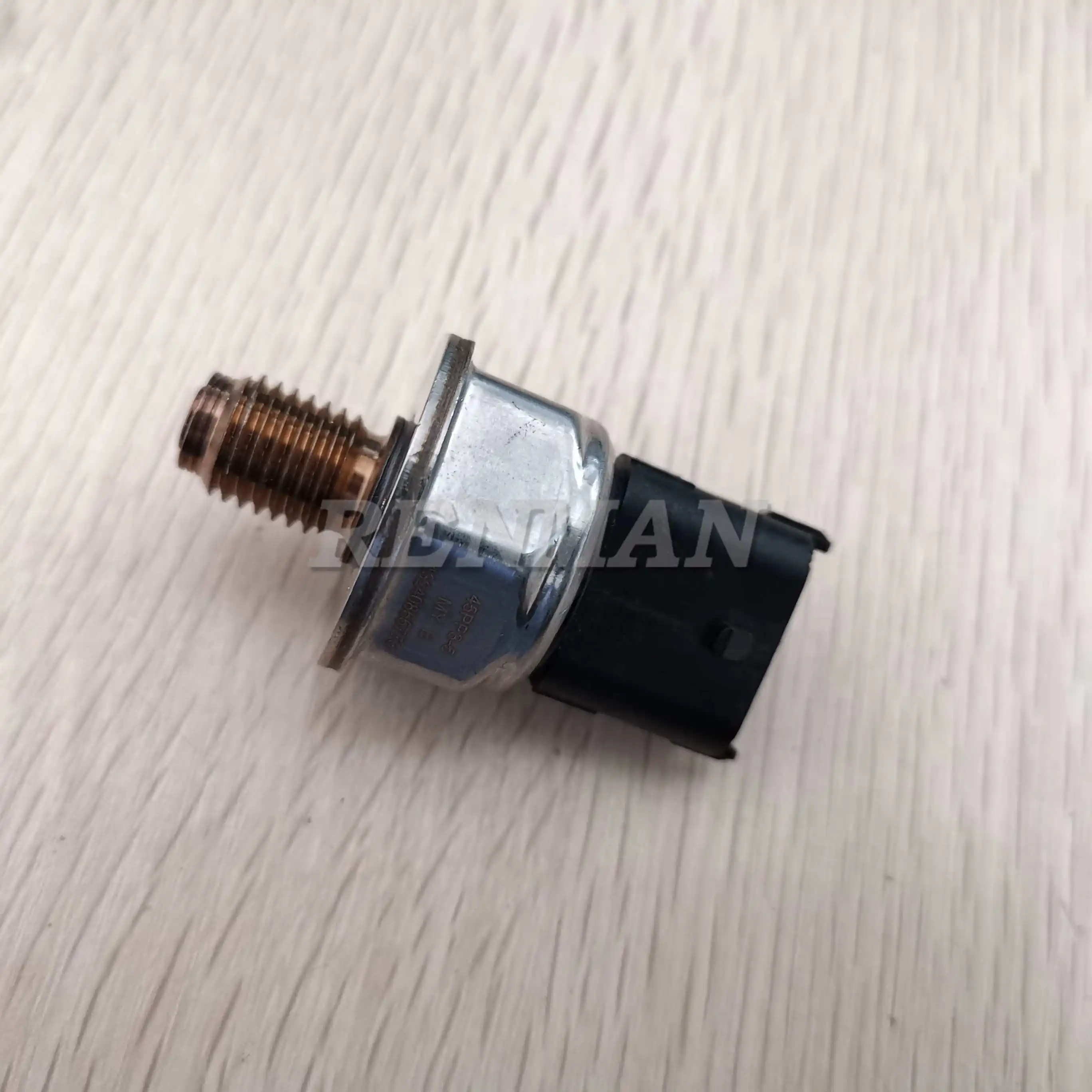 Common Rail Sensor 45pp34 Diesel Fuel Rail Pressure Sensor 45pp3-4