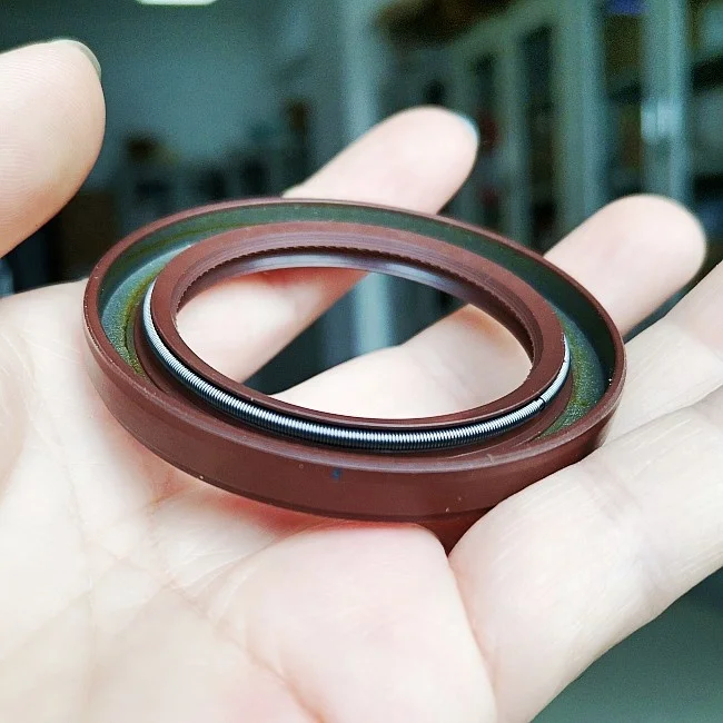 XTSEAO OE AH2492J - Durable Rubber Oil Seal for ISUZ, MAZD