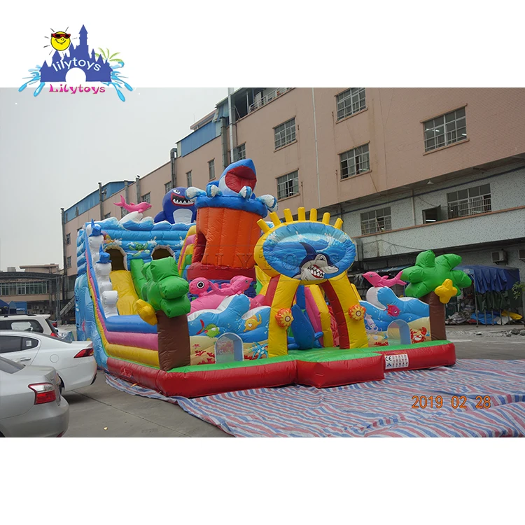 Closed inflatable trampolines dinosaur playground equipment for children