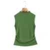 เสื้อสีเขียว
