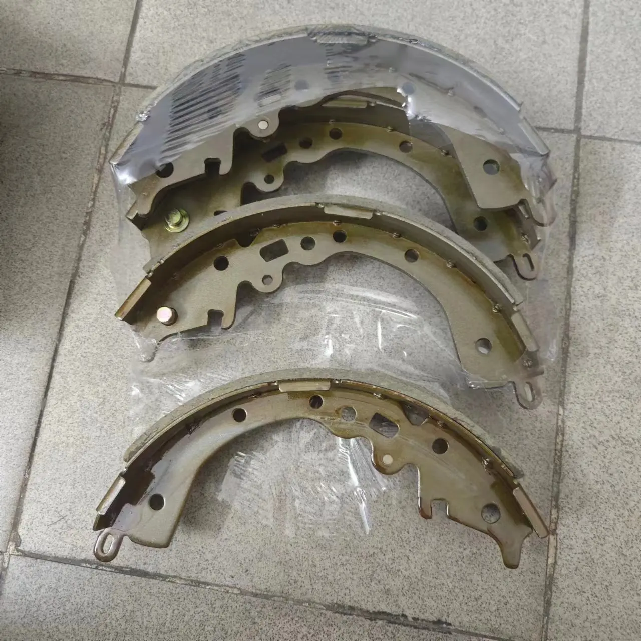 ぽこページ JHS High Quality Auto Parts Brake Shoe for 04495-43070