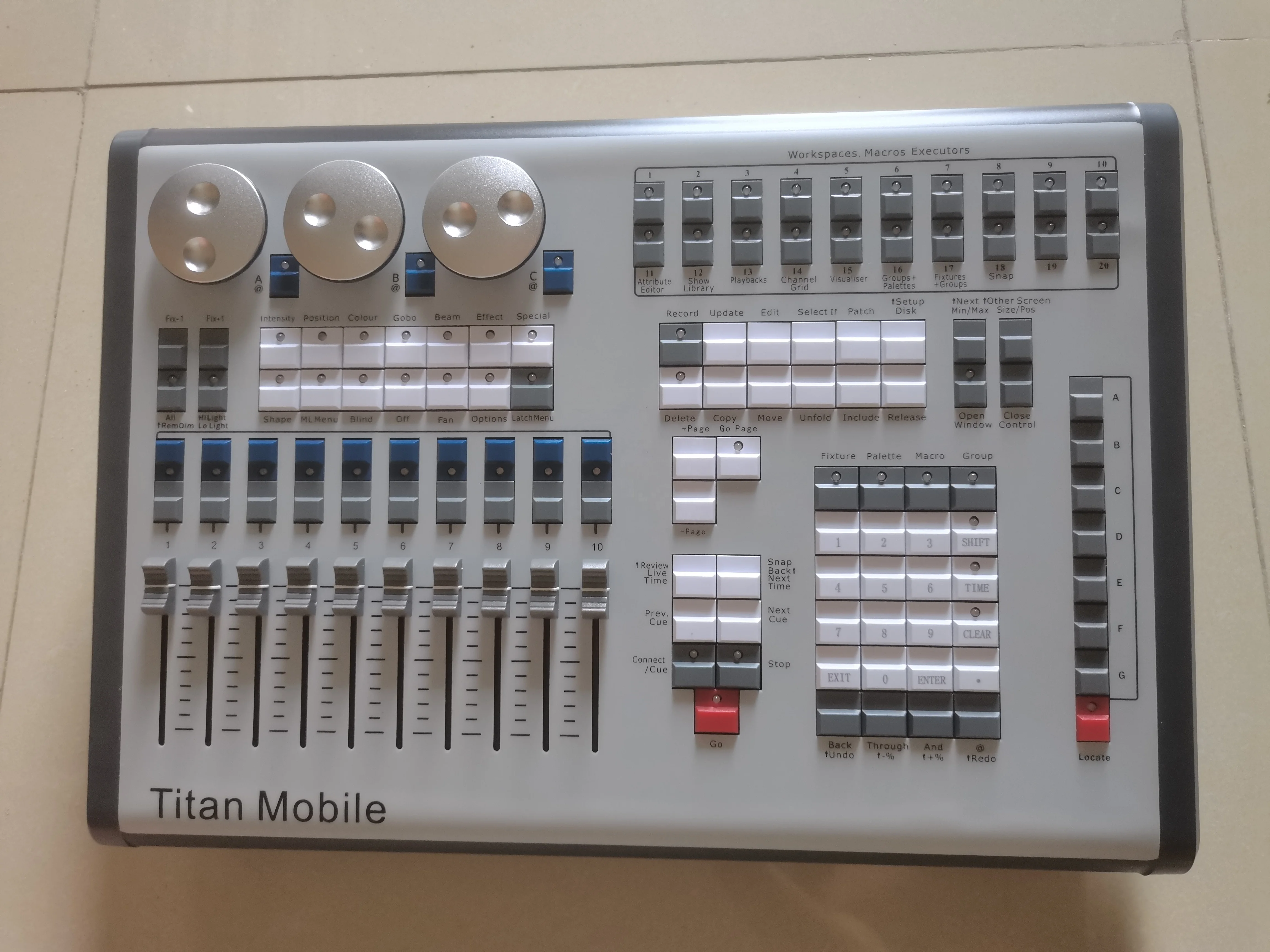 Stage Light Controller DMX 512 Lighting Consoles Titan Mobile