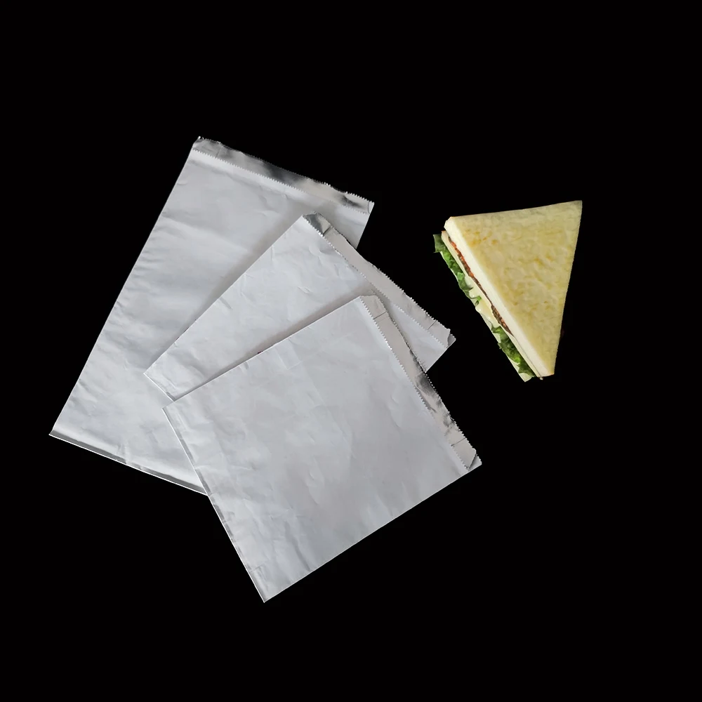 Papas fritas forradas con bolsas de papel de papel de aluminio