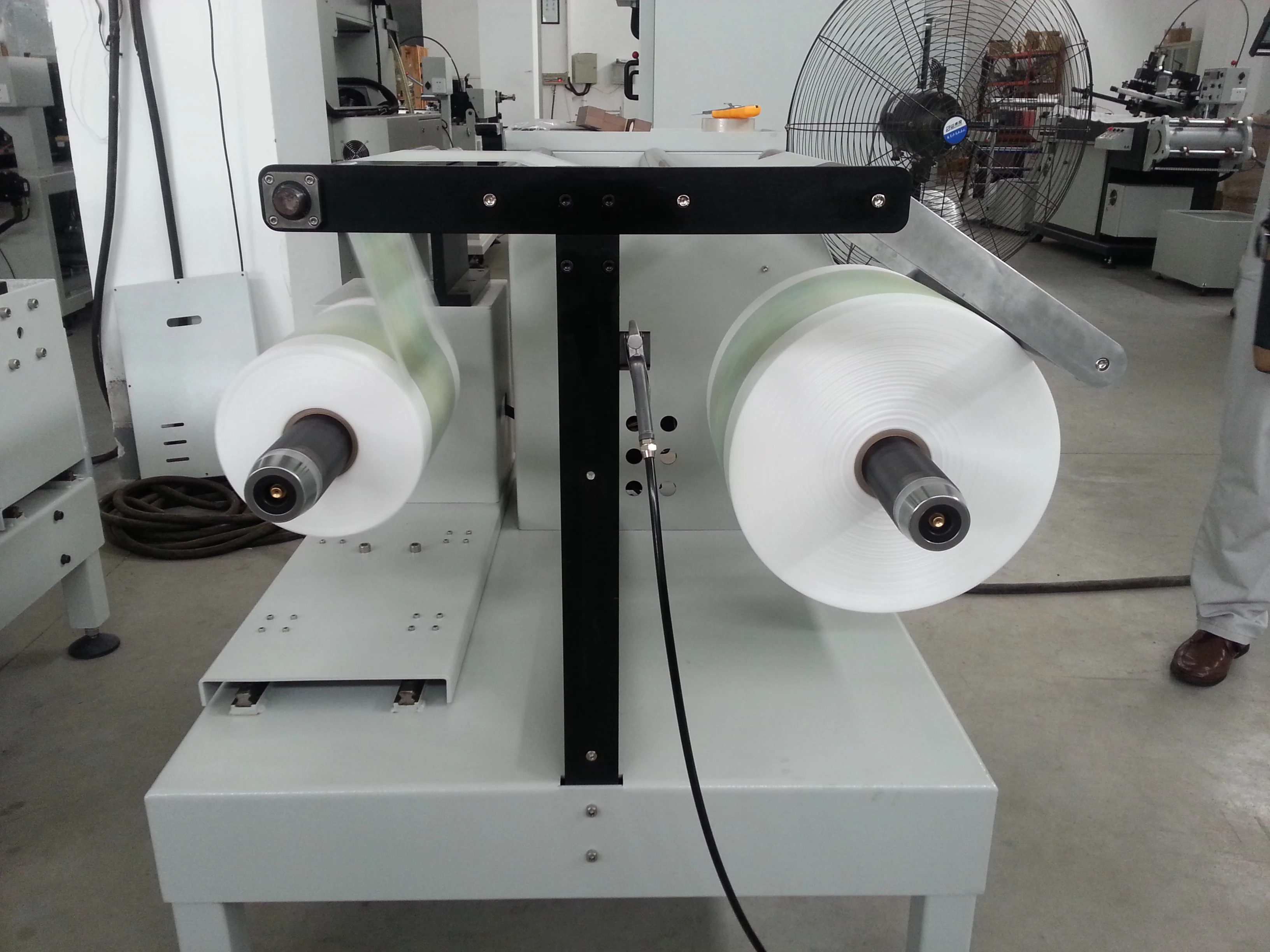 R2R Automatic Rewinding Machine with Devation Correction
