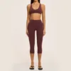 Sujetador rojo + Leggings de 3/4 de largo