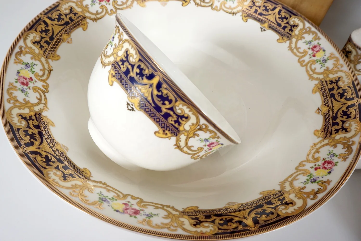Classic Vintage Tableware Gold for 8 Erpson Pakistan Indian Dinnerware Porcelain Ceramic Wedding Plate Floral Dinner Set