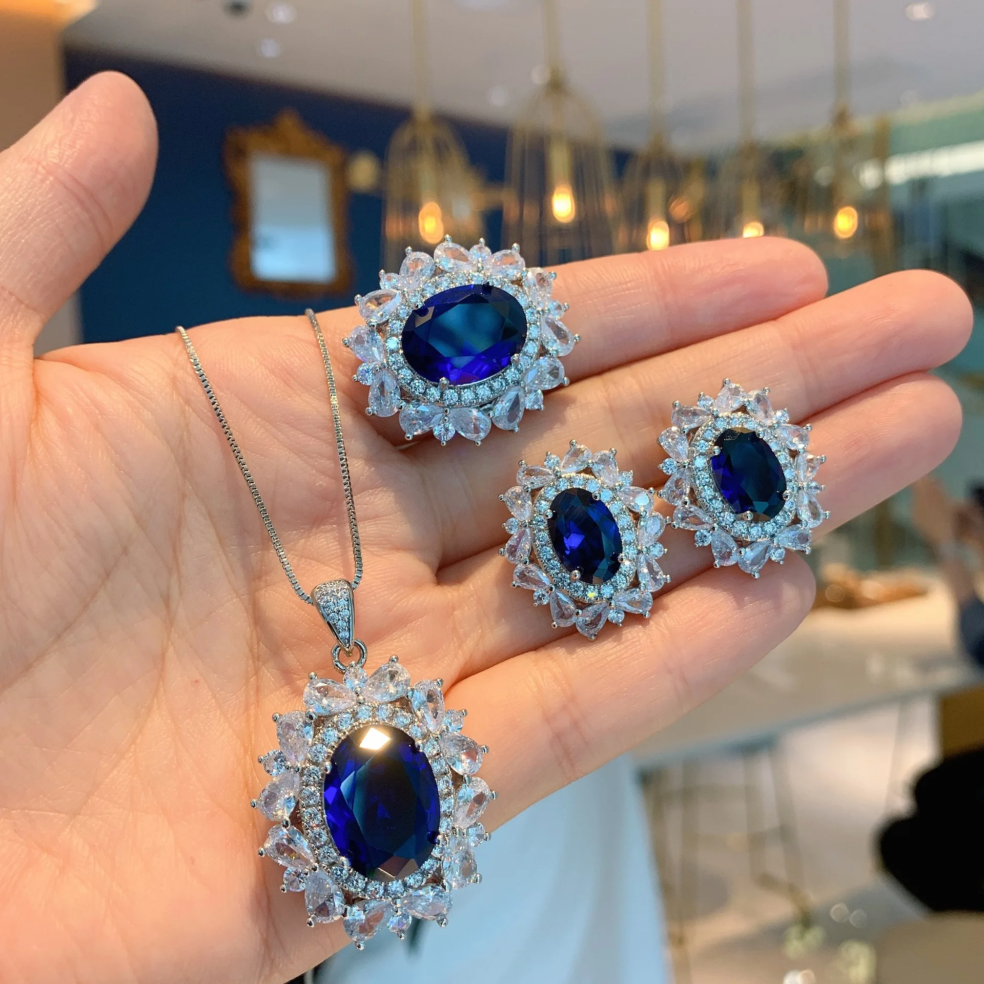 Elegant Blue Rhinestone Jewelry Set: Diamond Inlaid Vintage Ring