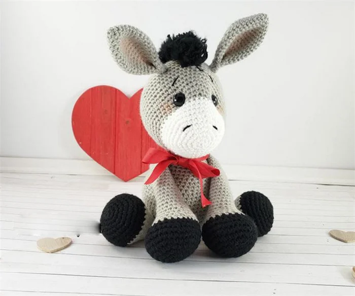 S7037 Handmade Gift Crochet Pattern Fluffy