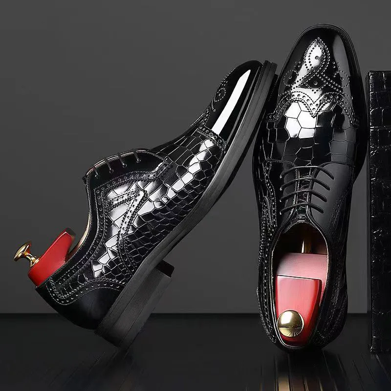 Plus Size PU Leather square Toe Male Officials Shoe Formal Brogue Carved Oxford Men's Dress Shoes