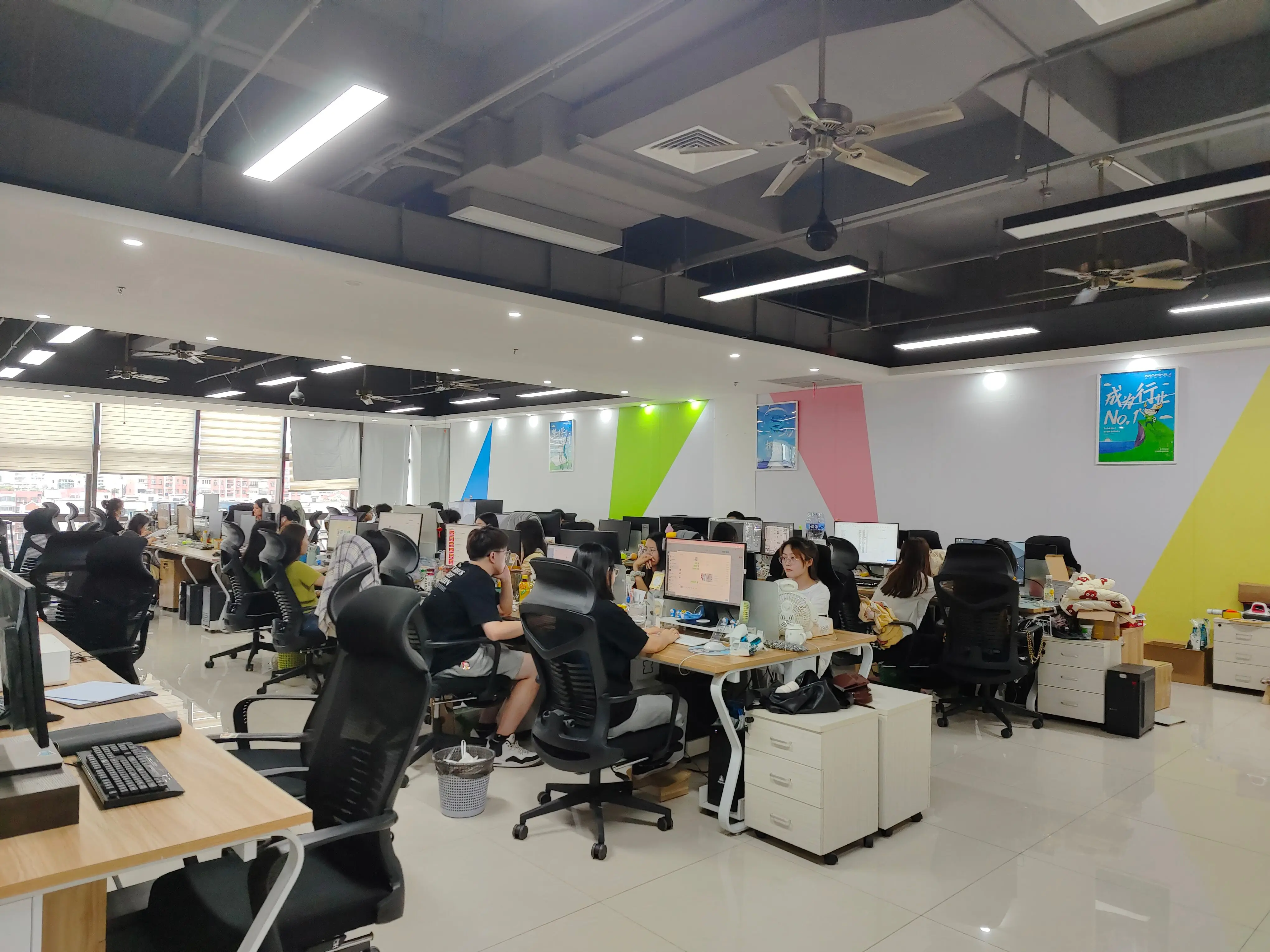 Xiamen Runxin Hardware Plastic Products Co., Ltd. 3