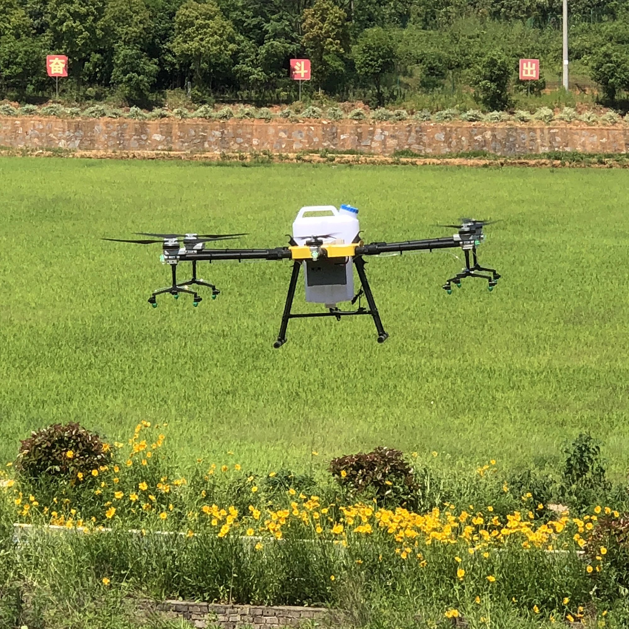 Factory sale 6-axis 17L drones with 4k camera and gps long range agriculture drone sprayer details