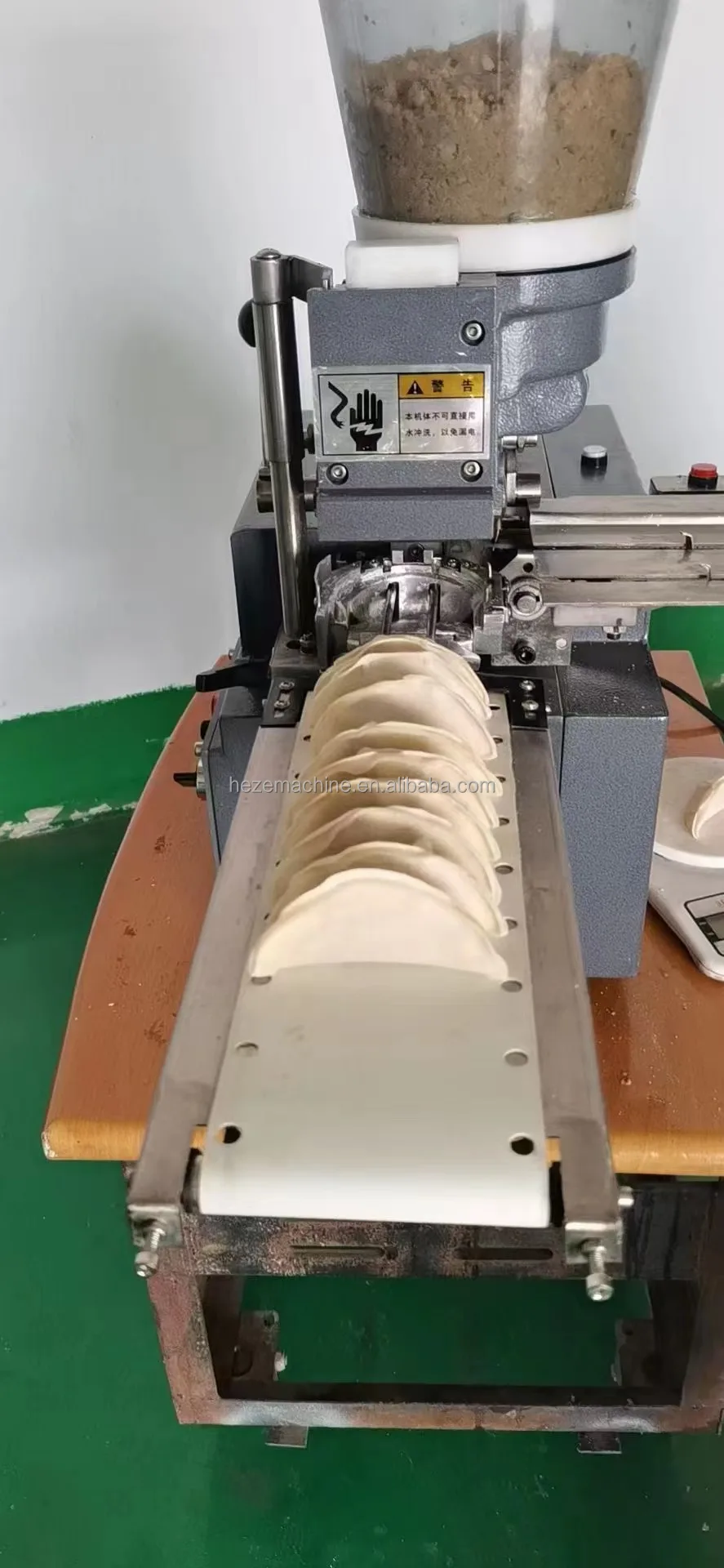 Automatic Dumpling Empanada Making Machine Samosa Ravioli Empanada Machine Maker Pierogi Gyoza Dumpling Machine