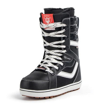 SNOWBOARD BOOTS laces boot