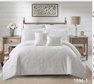Wholesale Manufacturer Bed Duvet Embroidered Jacquard Comforter Set Luxury