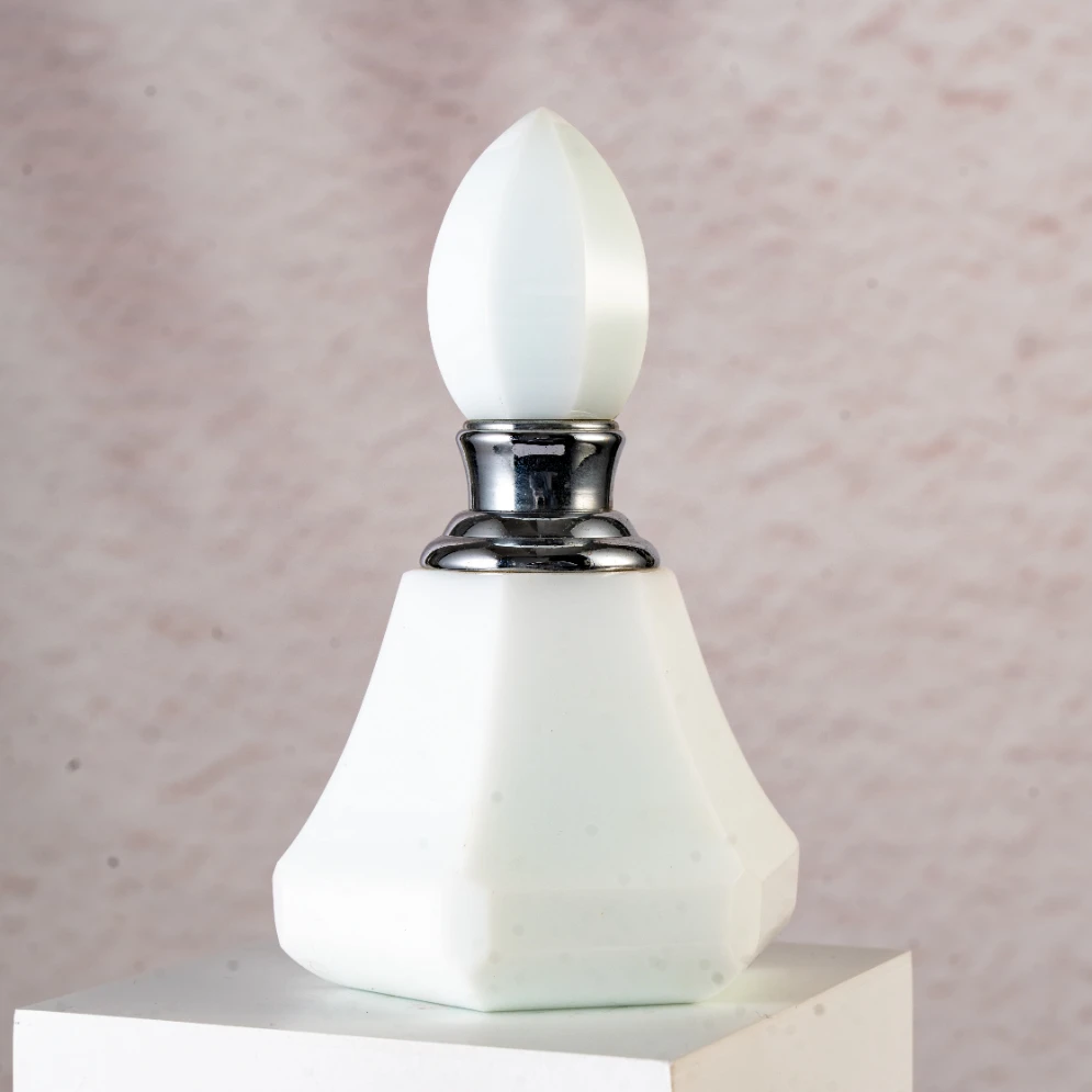 Small Luxury Natural Marble Crystal Perfume Bottle Exquisite Wholesale Refillable Essential Oil Crafts