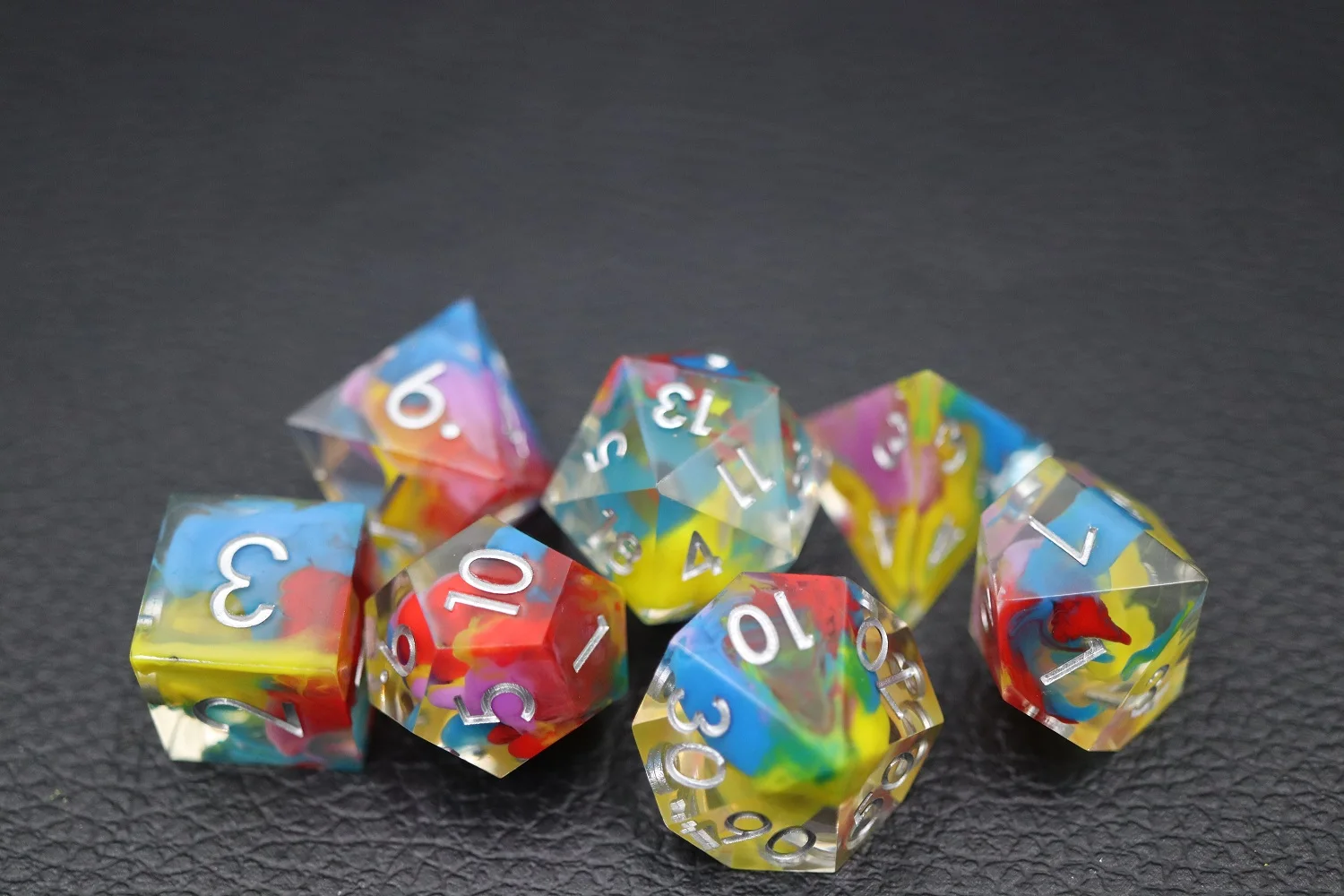 OEM Custom D20 Dragon Resin Dice for DND Games 16mm Multiple 4 Colour Vapor Coloured Dice factory