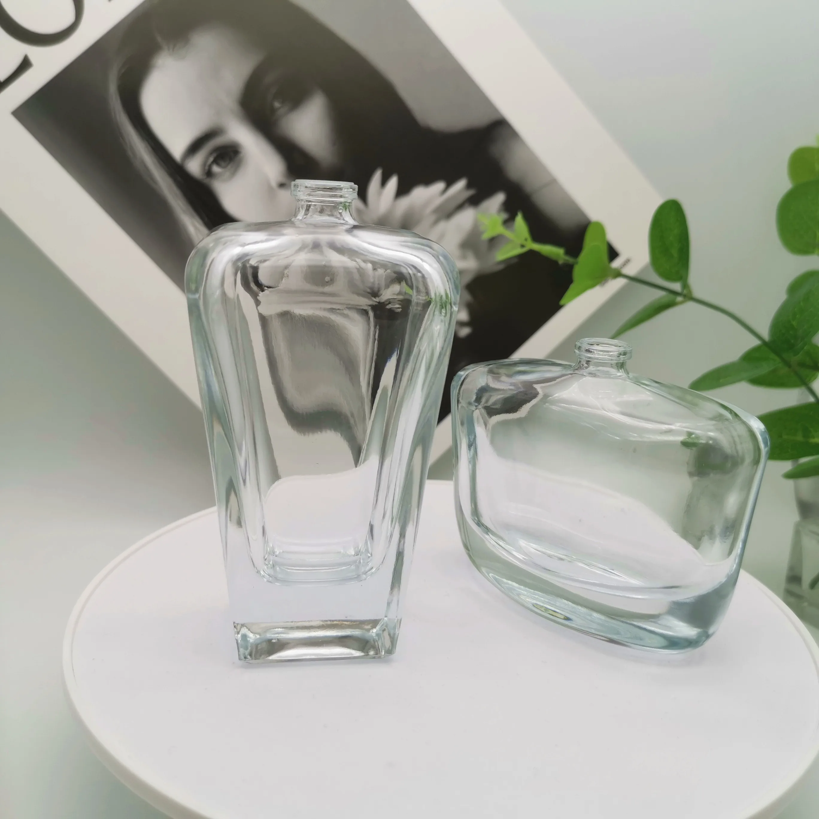 Transparent Female Perfume Spray Bottles 50ml 100ml Sample Refillable