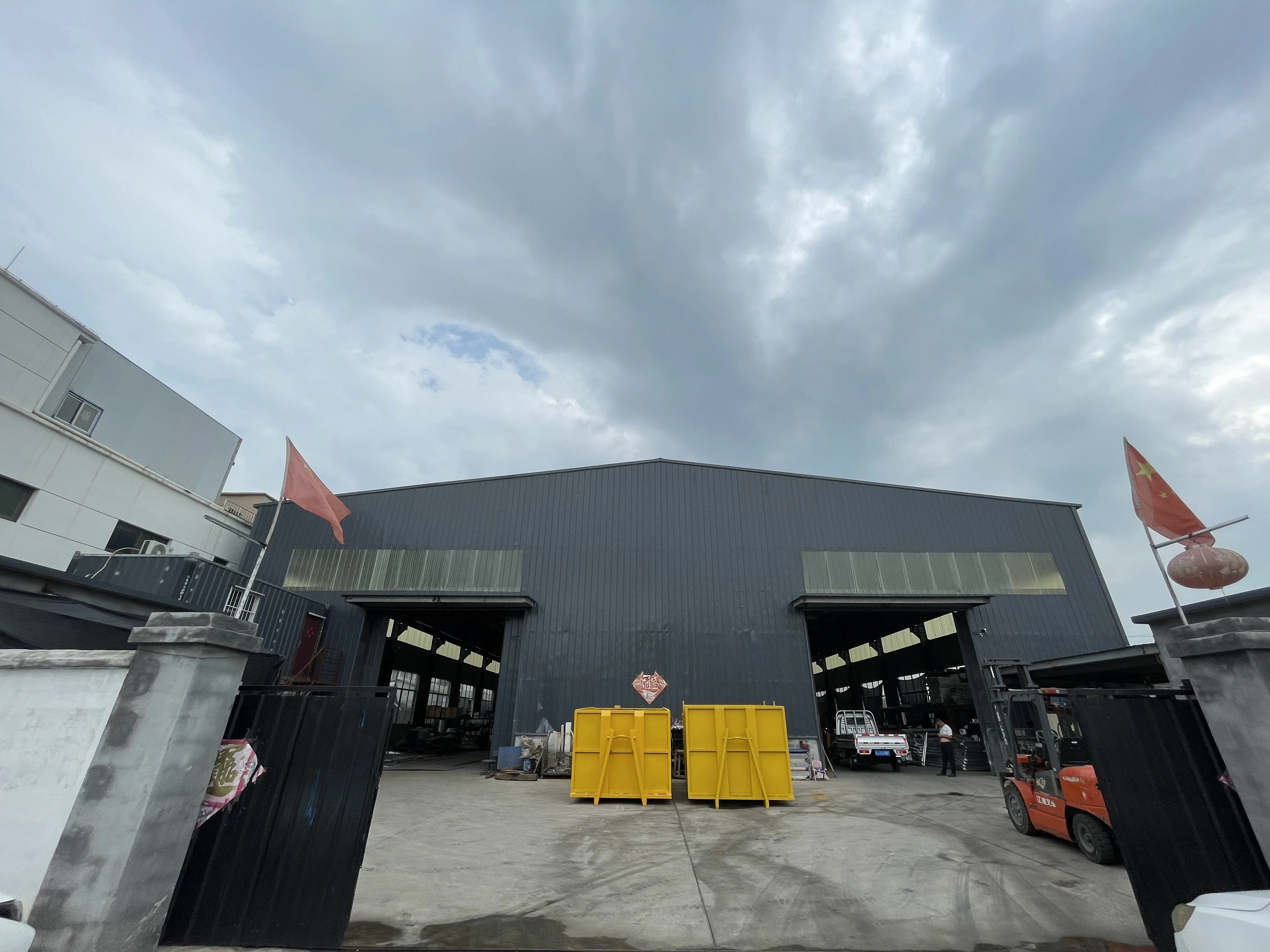 Cheap Waste Management Waste Disposable Custom Rolling Dustbin Special