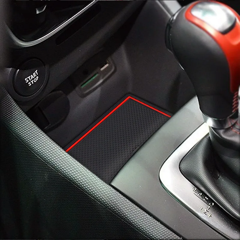 4 Sottobicchieri Per Auto Con Strass – Antiscivolo, Diametro 7 Cm, Colori Nero/Rosa/Rosso, Accessori Interni