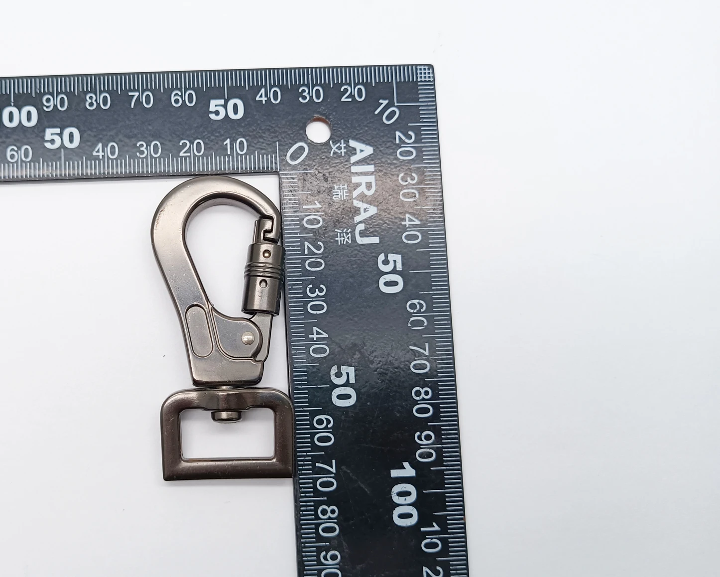 Swivel Snap Hook Dog Leash Practical Strap Screw Buckle Metal Snap Hooks Keychain High Quality Locking Carabiner