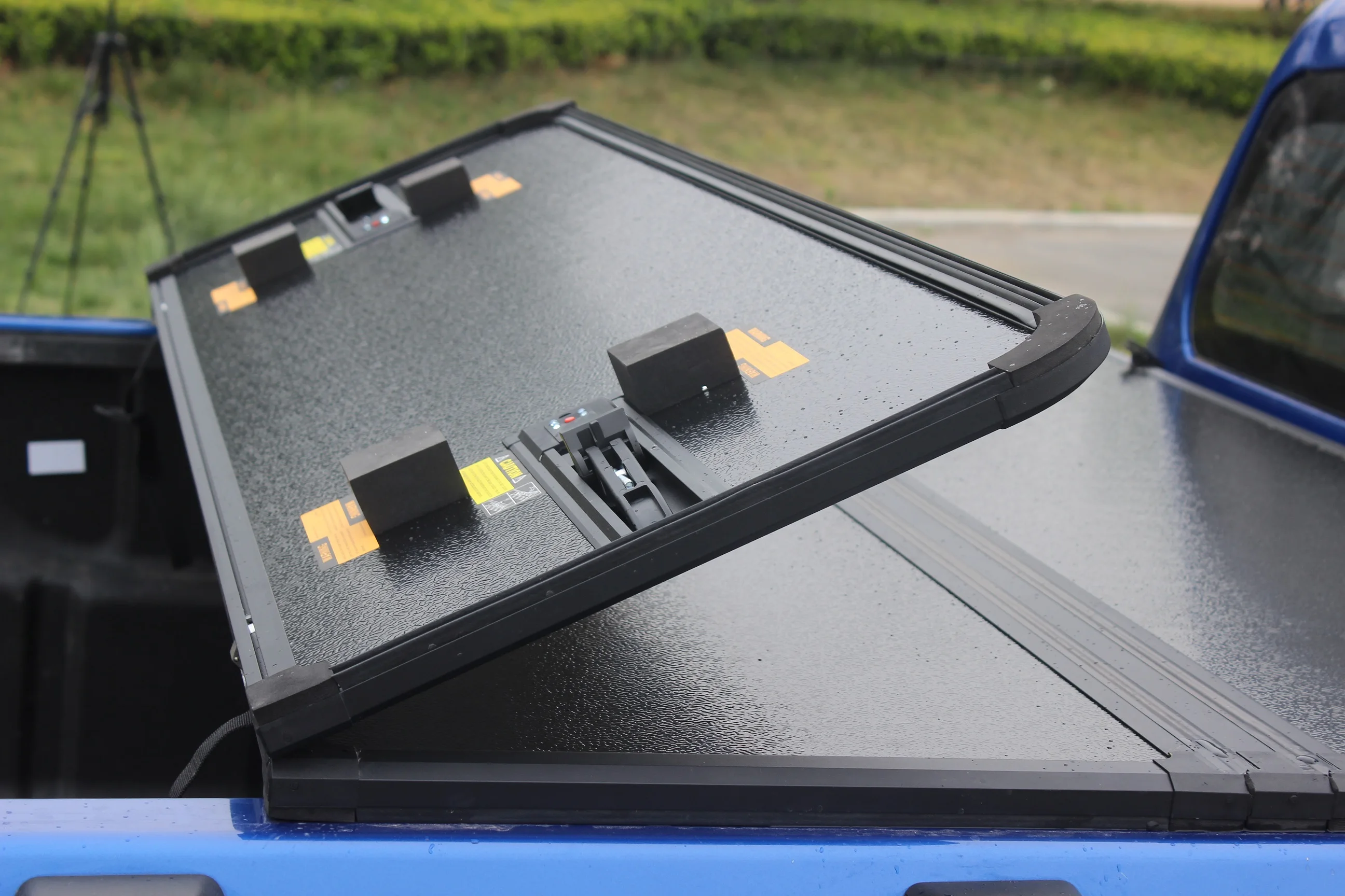 Оптовая продажа автомобильные аксессуары жесткий тройной кузов кузова для Ram 1500