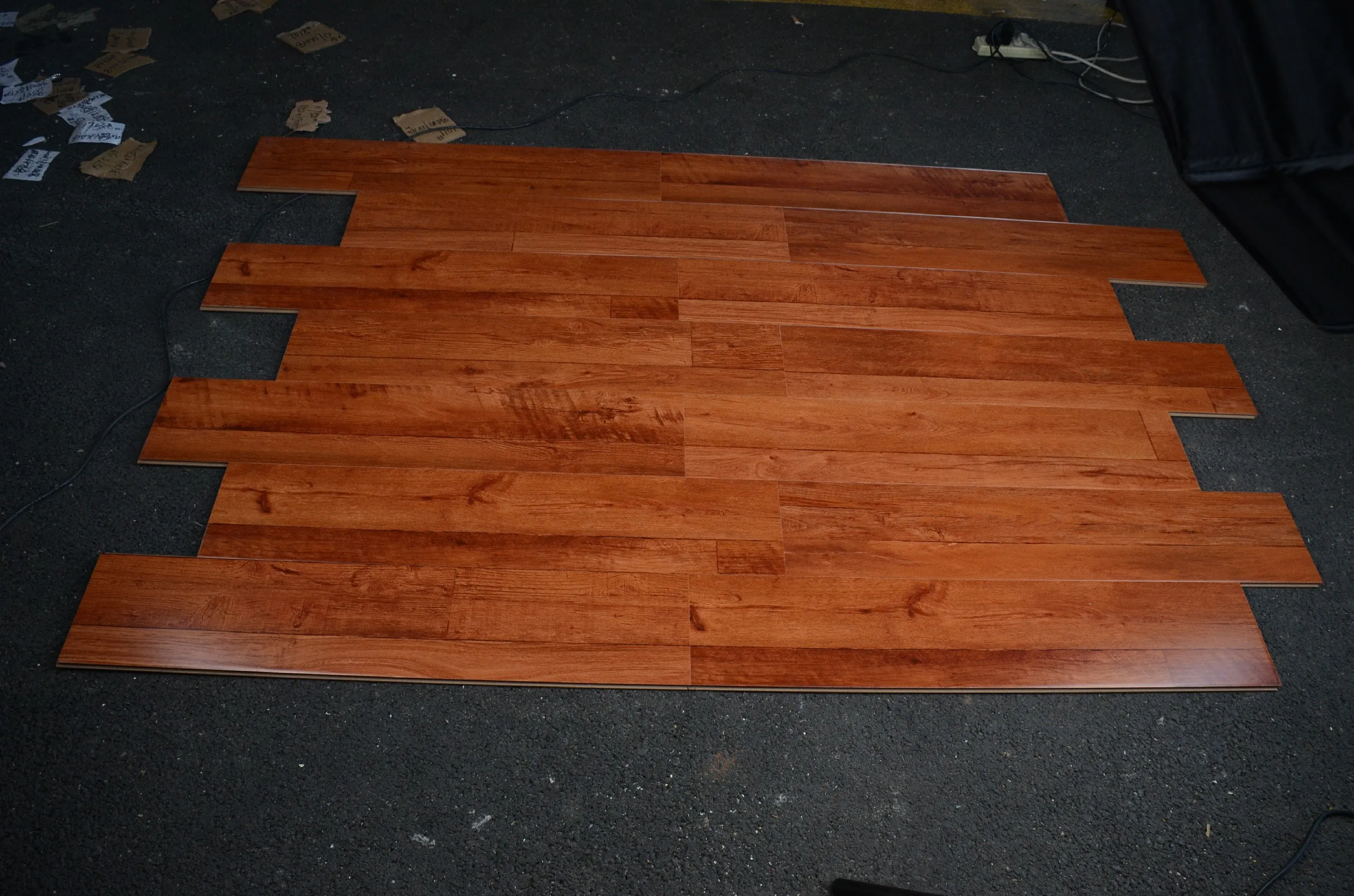 Rosewood Grain Smooth Cheap Floating Flooring Bedroom Wood Floor 10mm Plank Vinyl Flooring