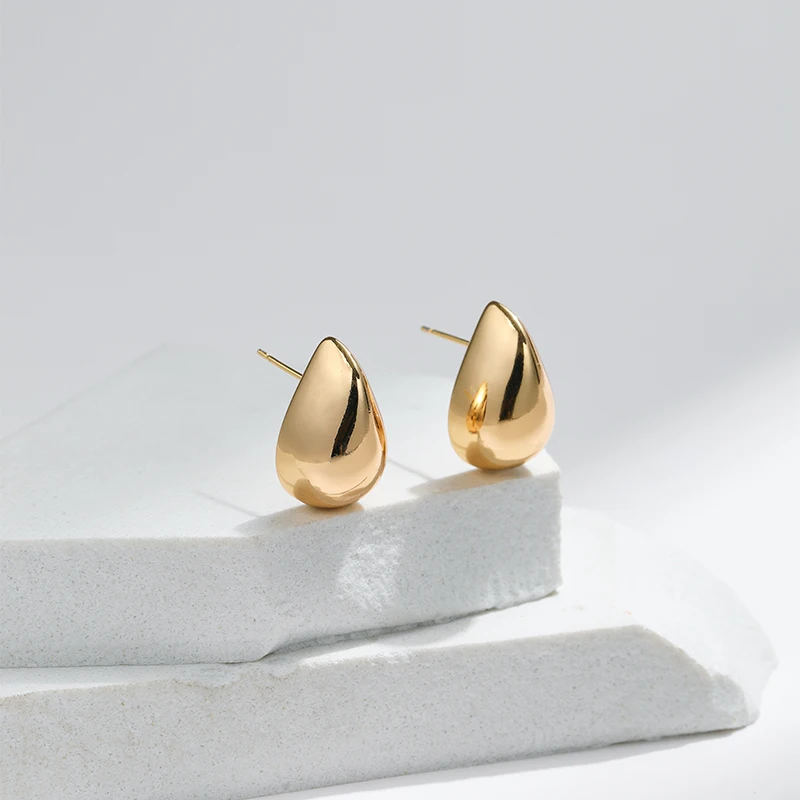 2023 Hot Selling Creative Water Drop Stud Europe and America Fashion Brass 18K Filled Gold Earrings for Women Jewelry