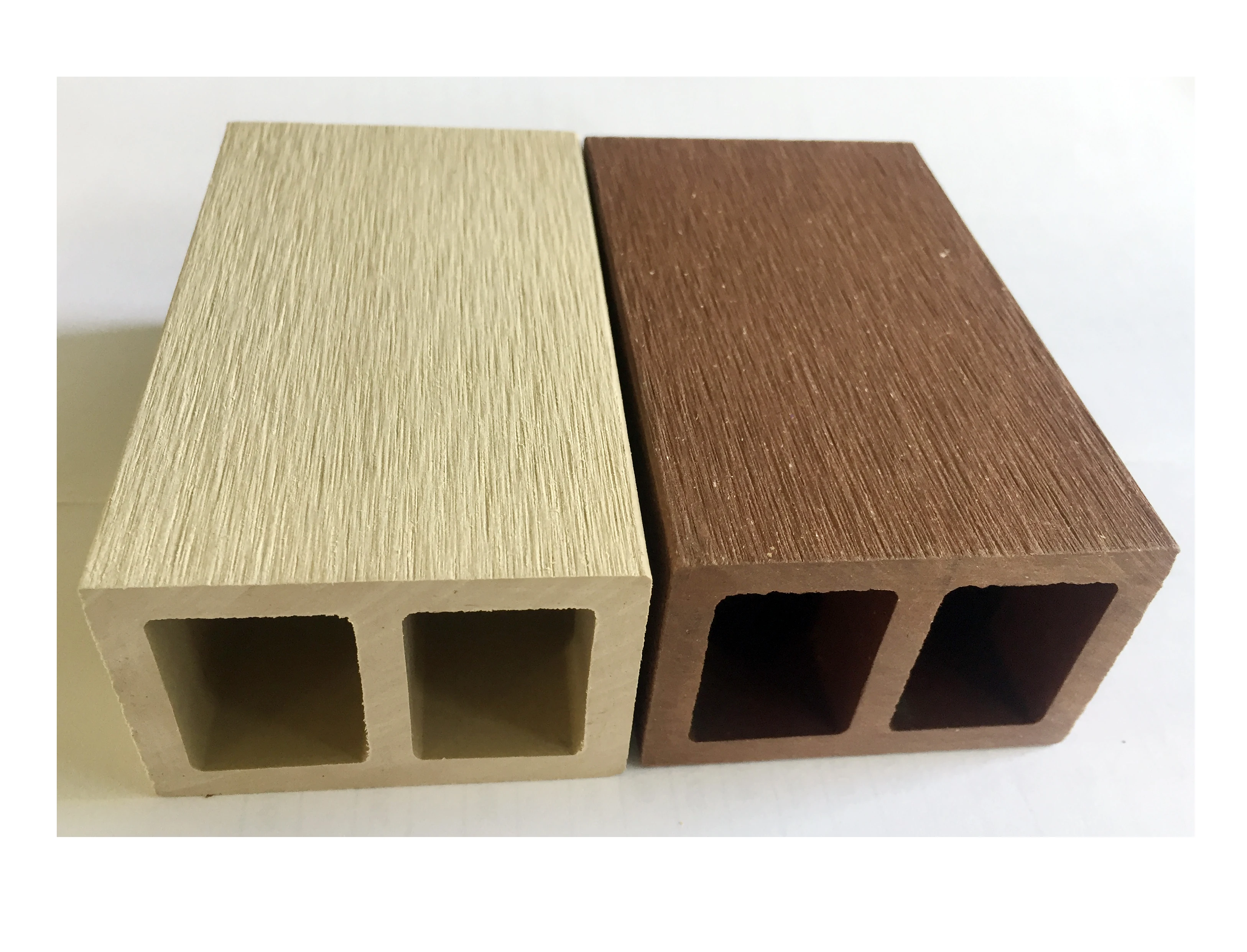 木塑复合木管小木slad面板白色木塑屋面板户外装饰板60 * 40毫米