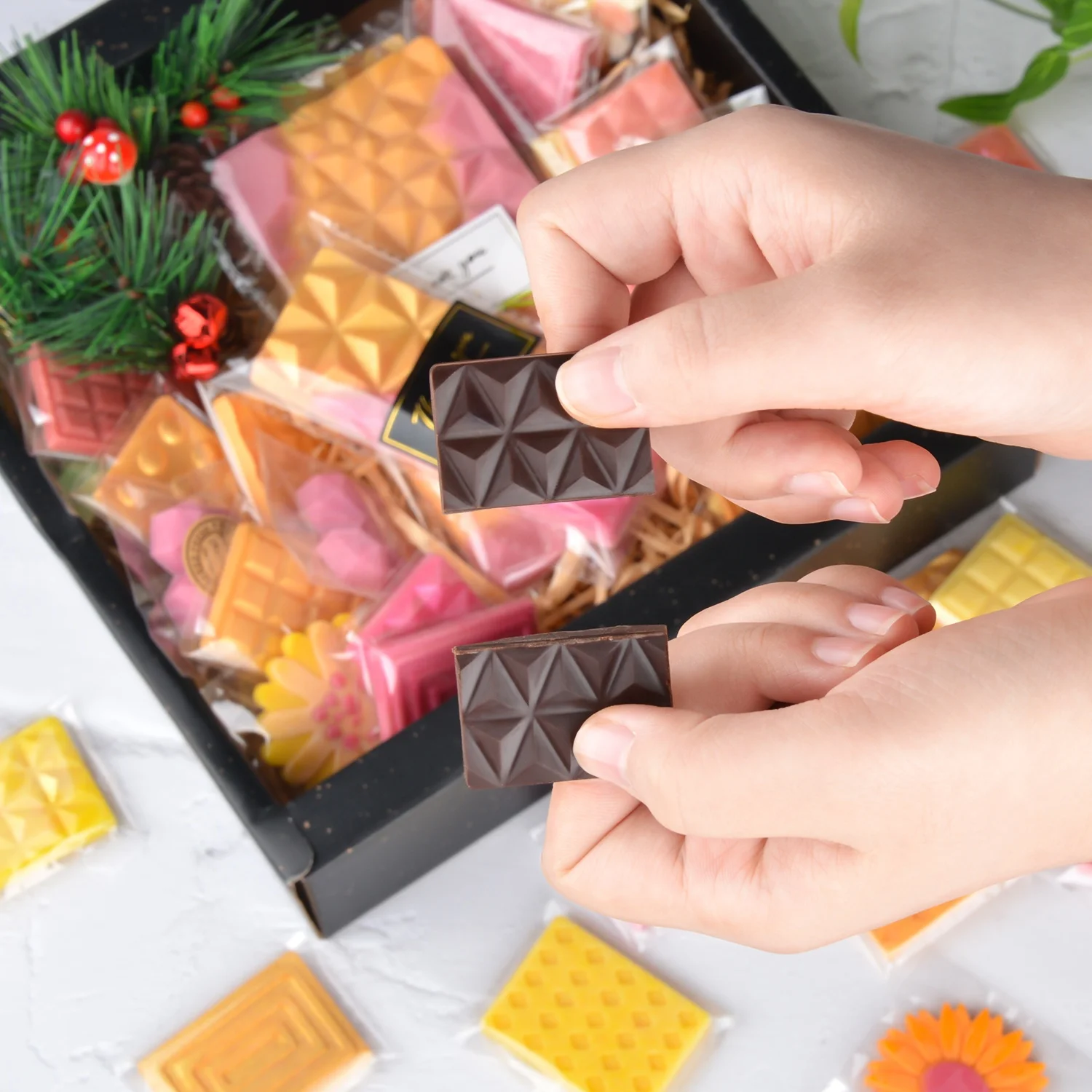 SILIKOLOVE Break Apart Chocolate Molds Silicone Chocolate Bar Mould Candy  Silicone Forms Small Molds for Mini