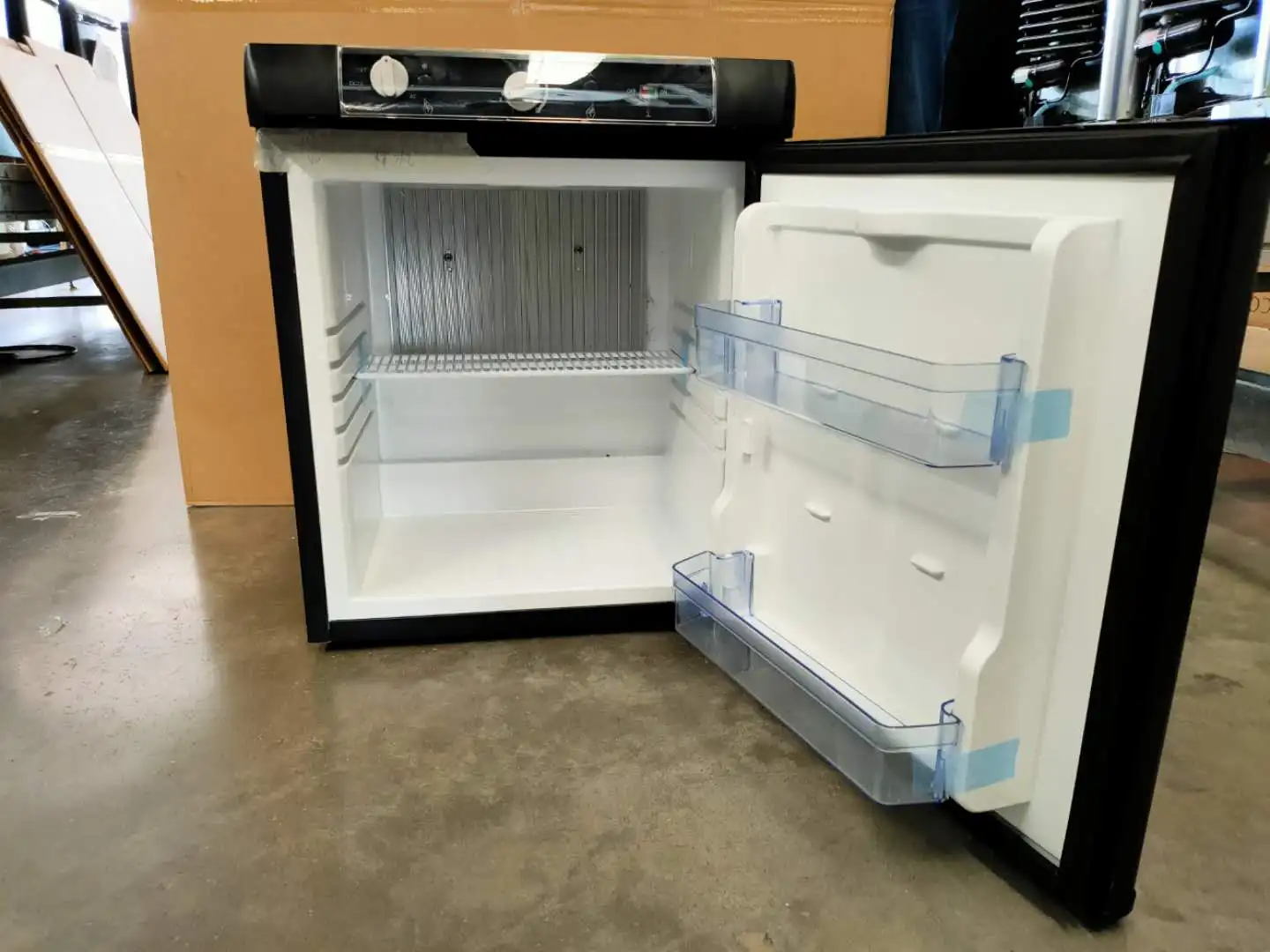 28-47L 3 Way AC DC 12V Natural Gas Mini Absorption Fridge