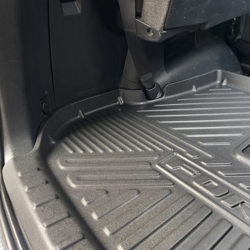 Nice Design Fashionable Waterproof TPE Custom Car Mats for Toyota Land Cruiser 2023