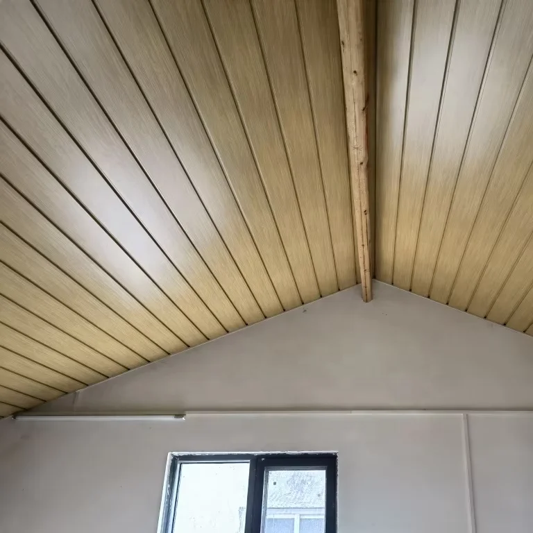 Factory Building Materials Ceiling Types Aluminum False Ceiling Modern Aluminum Strip Ceiling Tiles