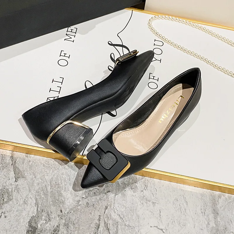 Nuevo diseño de zapatos de tacón cuadrado para mujer Sexy puntiagudos  Oficina Tacón cuadrado con zapatos de tacón alto