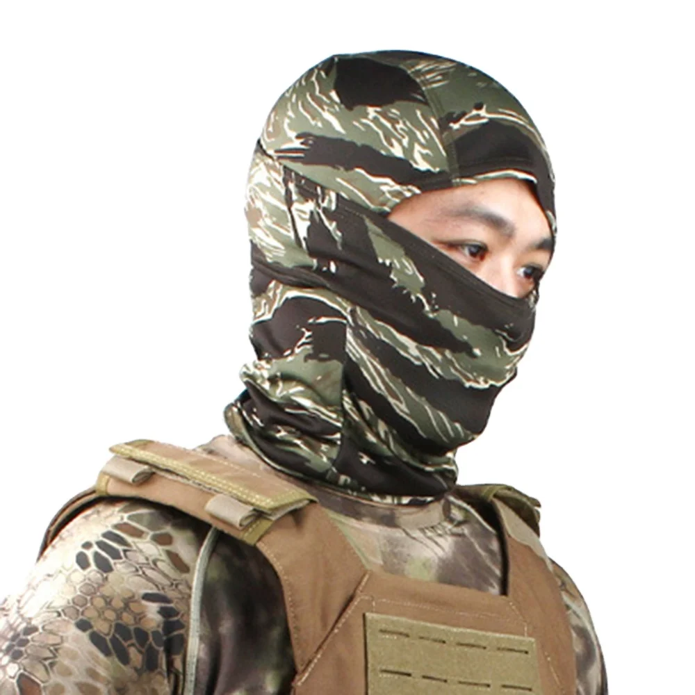 Pgojuni Seamless Face Shield Camouflage Neck Gaiter Windproof UV Protection for Motorcycling Riding,Outdoors Dust Fishing 