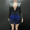 Noir avec diamants bleus
