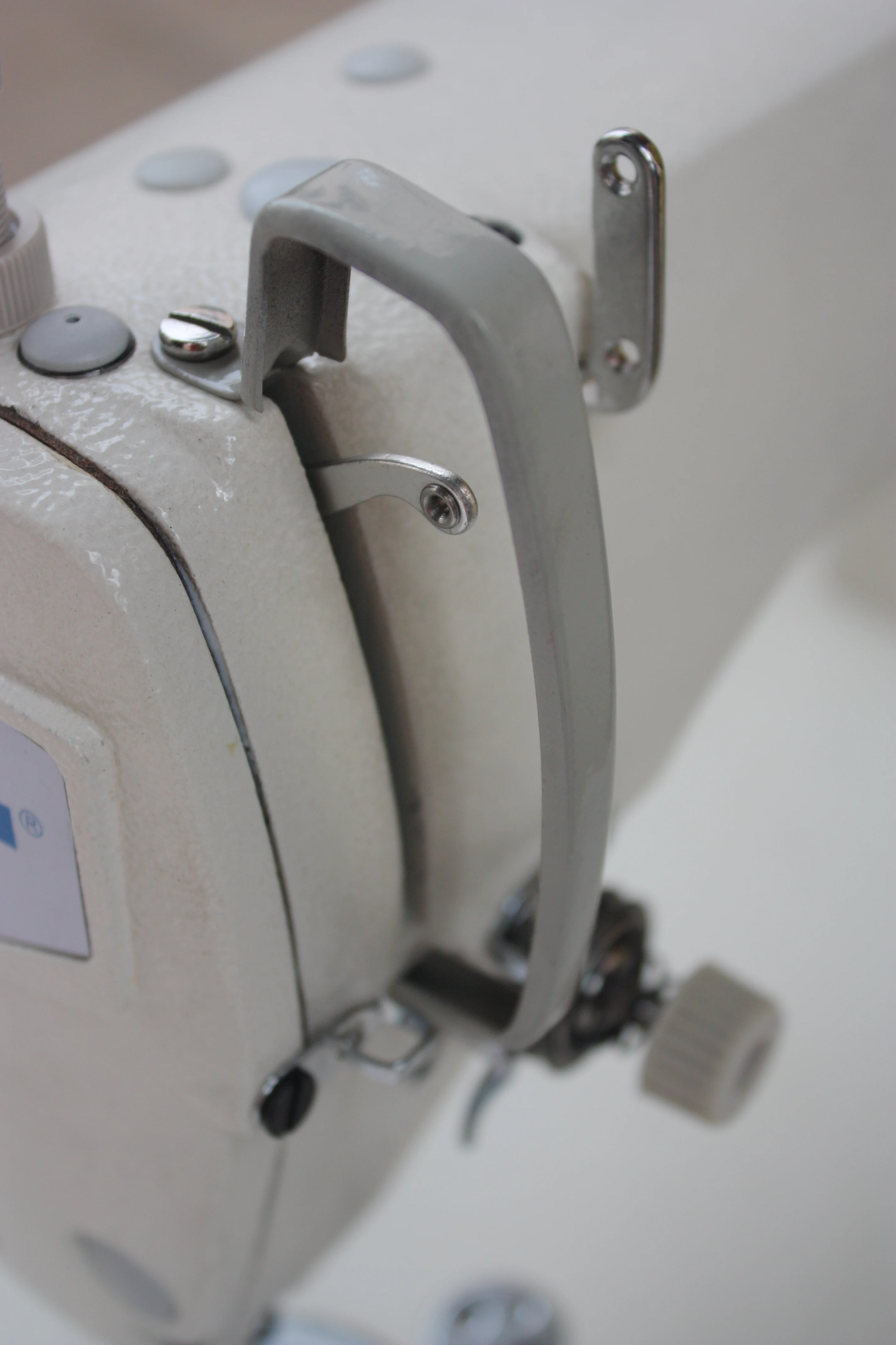 DDL8500 HIGH SPEED INDUSTRIAL SEWING MACHINE JUKKY BRAND LOCKSTITCH MACHINE for CLOTHES MACHINE COUDRE