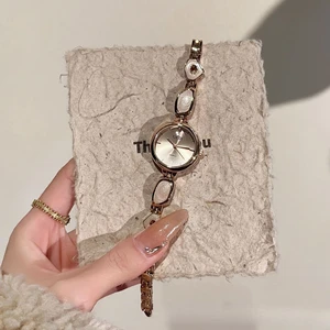 OEM Custom Stylish Women Vintage Ladies Quartz Watches Waterproof Luxury Bracelet Reloj Watch for Women Montre Femmes