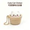 Base de madera + gato blanco (clicker + cadena de cuentas)