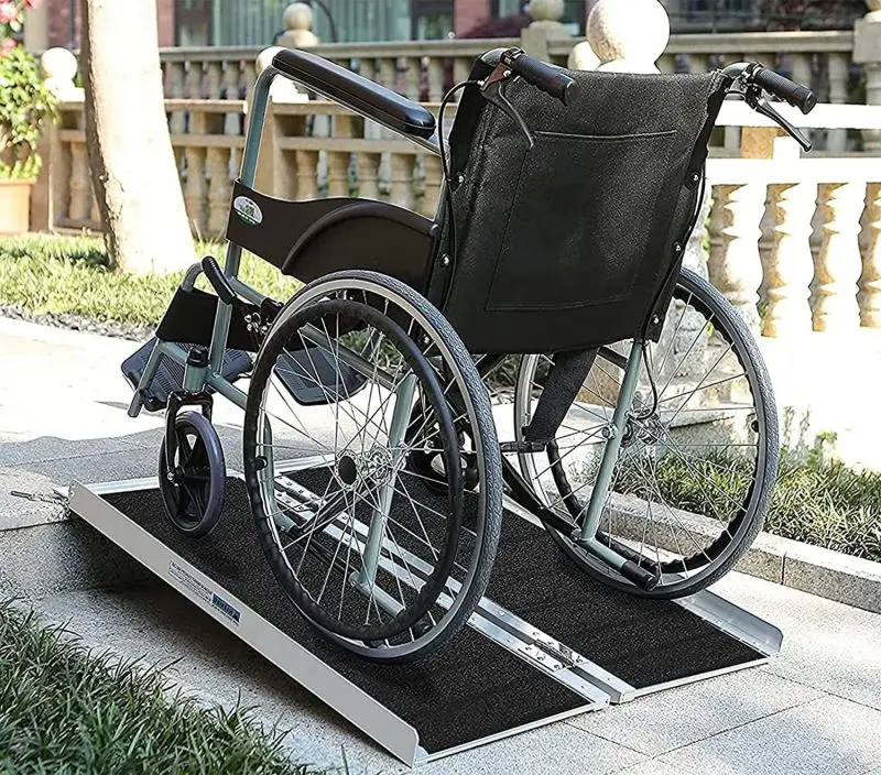 Portable Aluminum Multi-Fold Anti-Slip Wheelchair Ramp Roadway Product for Wheelchairs supplier