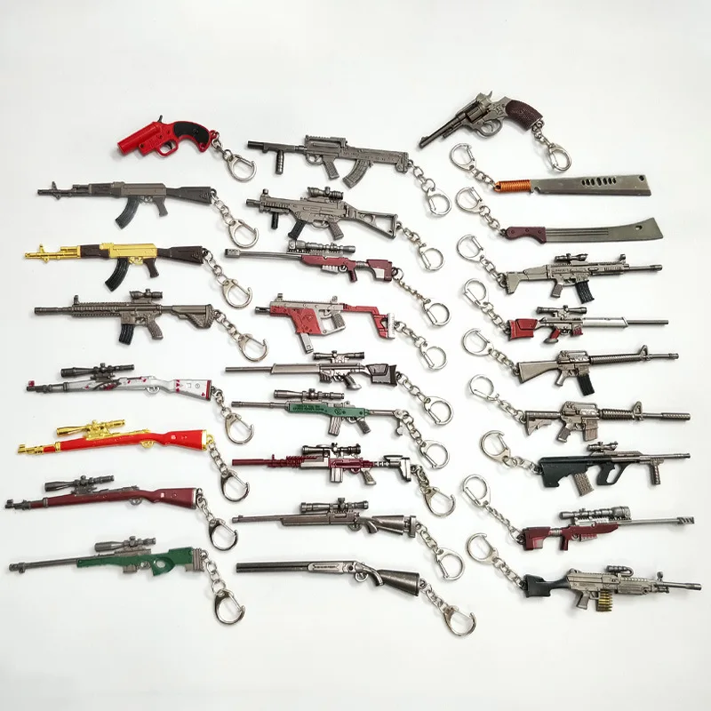 High Quality Mini Pistol Model Keychain Zinc Alloy Game Model Gun Shape Keychain Men Army Fan Metal Miniature Model Keychain