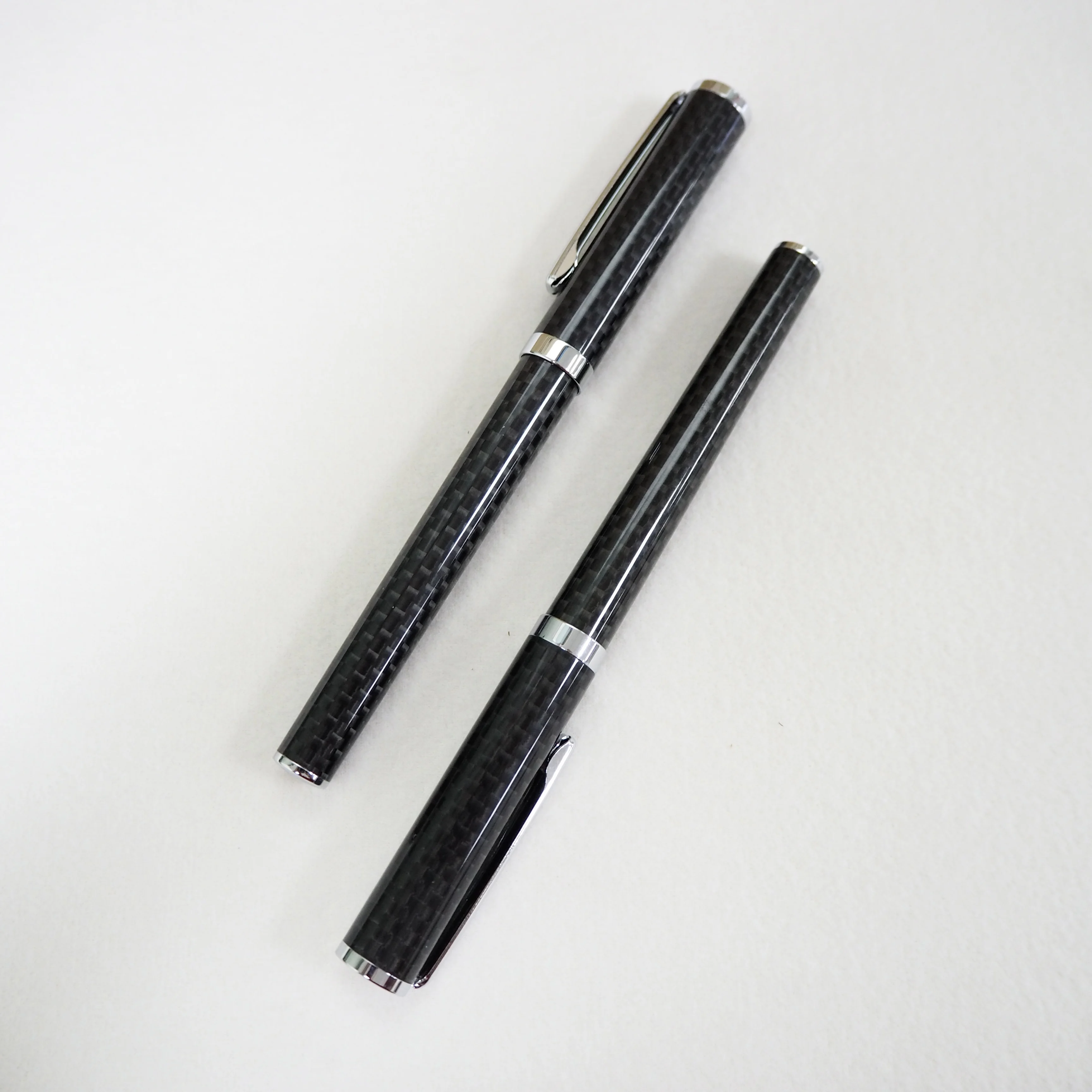 
Luxury Real Carbon fiber Roller ball Pen with Schneider Topball 850 Gel ink refill 