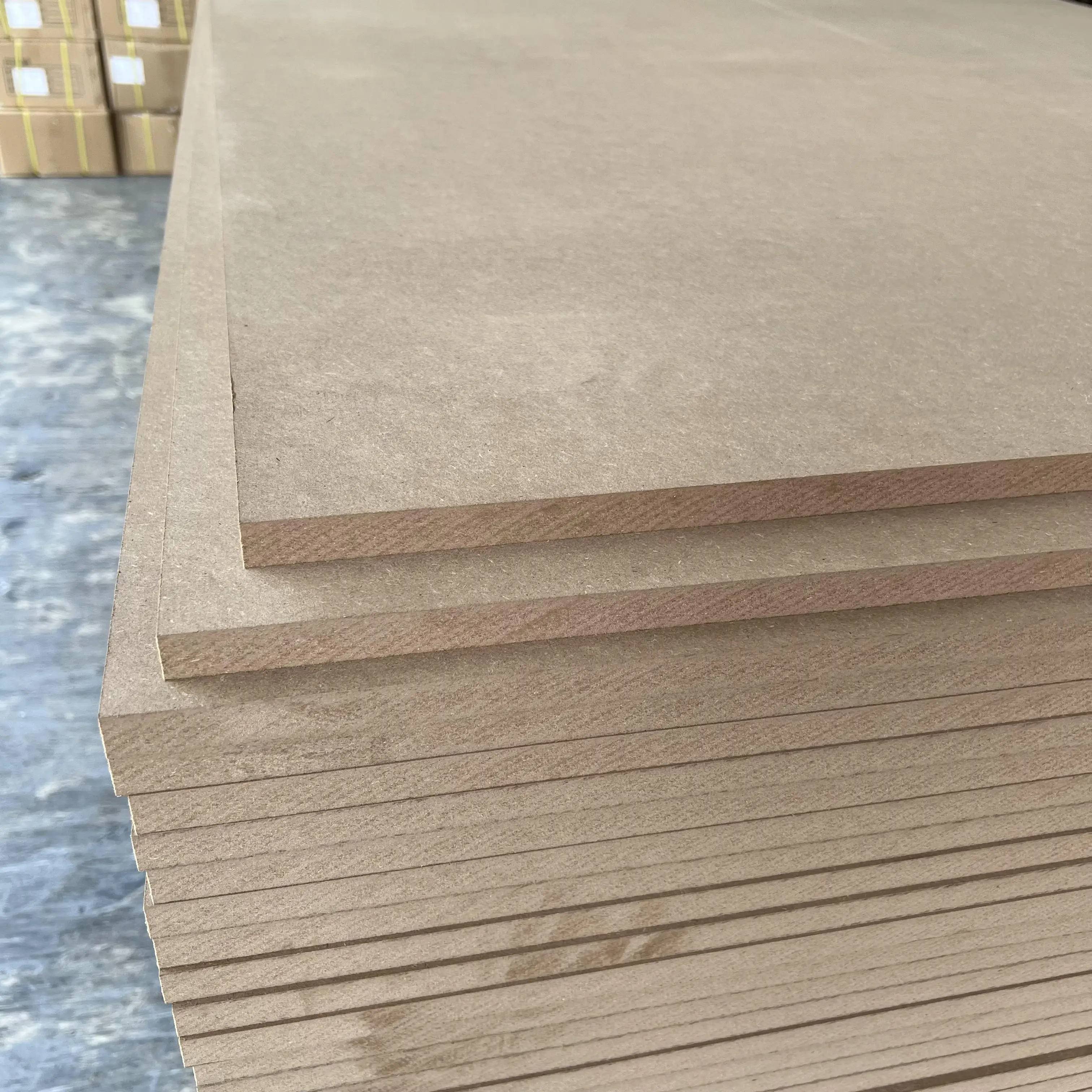 Factory Prices High Grade Plain MDF Raw  Laminated Melamine MDF Board 18mm Wood Craft Mdf 3mm 15mm 18mm