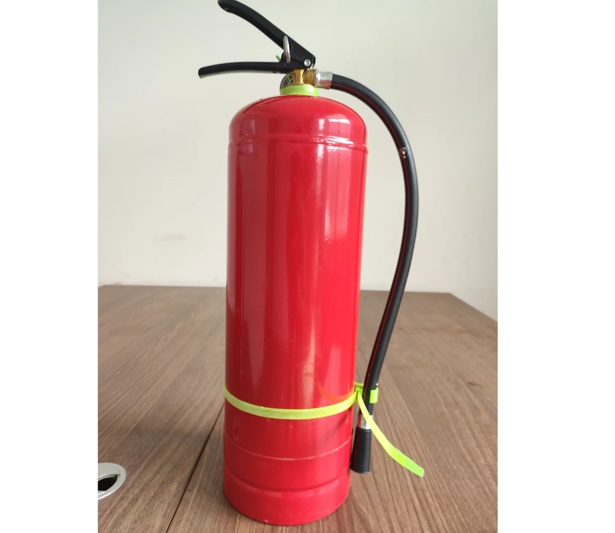 8kg Automotive Fire Extinguisher High Quality Dry Powder Fire