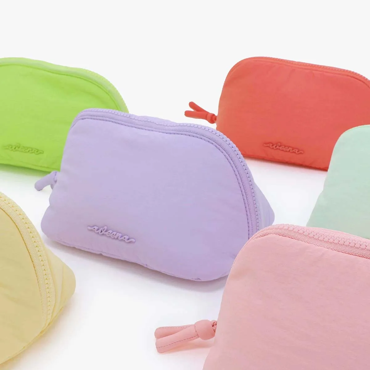 Custom Logo Quilted Padded Nylon Puffer Puffy Toiletry Wash Organizer Pouch Makeup Bag Cloud Travel Soft Cosmetic Bag