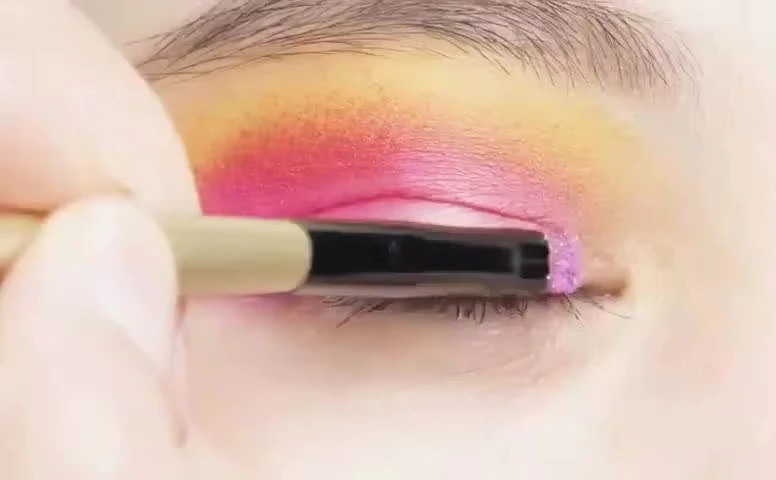 Factory Wholesale Refillable Eye Shadow Palette Seven Colors Eye Shadow for Ladies Women Girls
