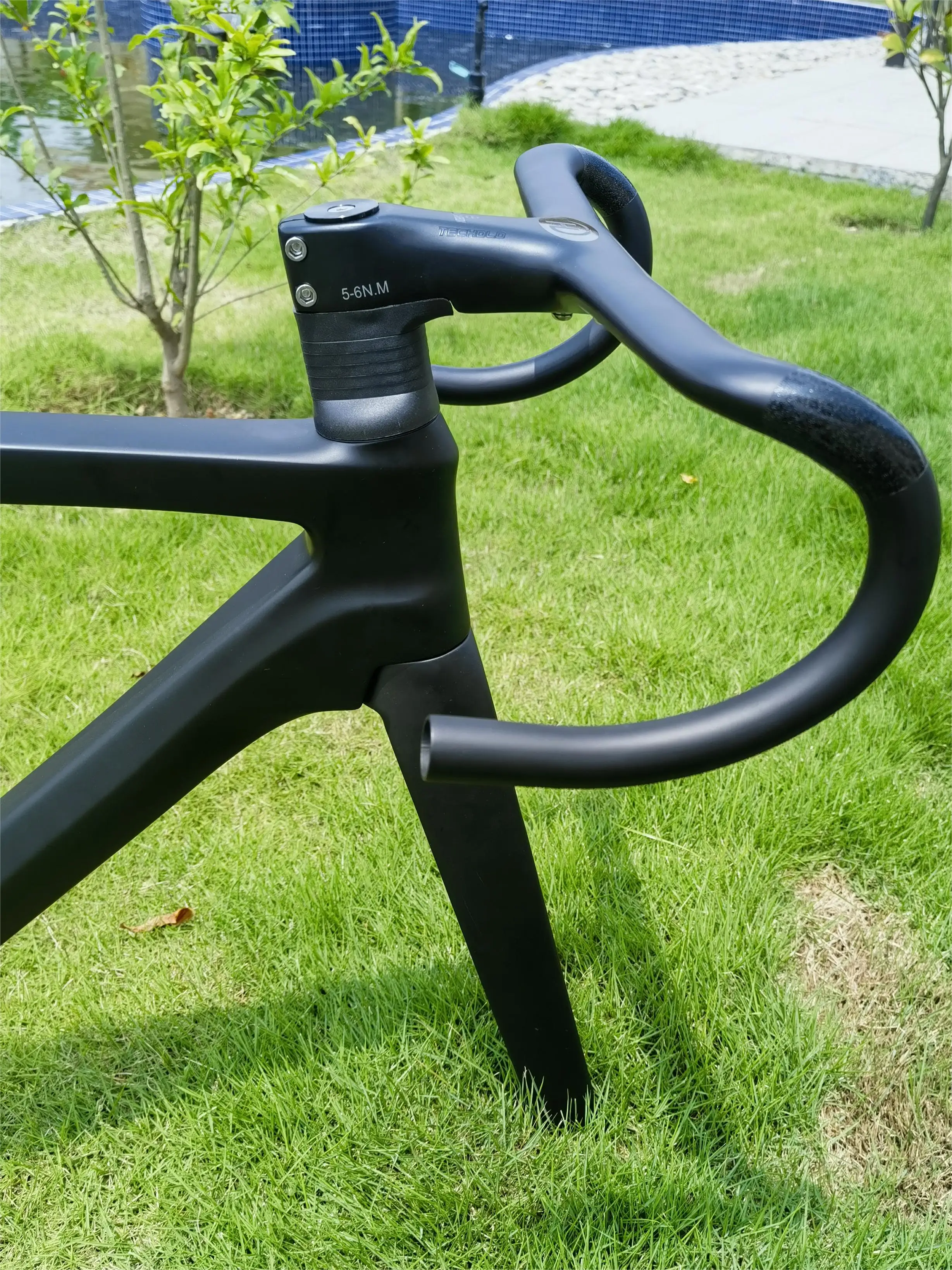 Oem Carbon Road Bike Frames Thru Axle 12*142mm Racing Carbon Fiber Disc