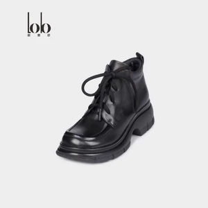 Ladies' Fashionable Leather Roman Boots with Zipper Closure for Autumn and Winter Ankle Height, Popular Women's Shoes